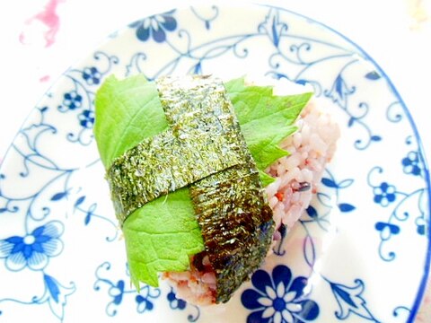 雑穀米de❤めんたい粉と大葉の寿司酢・御握りさん❤
